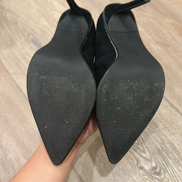 Steve Madden Black Suede heels - Picture 6 of 8